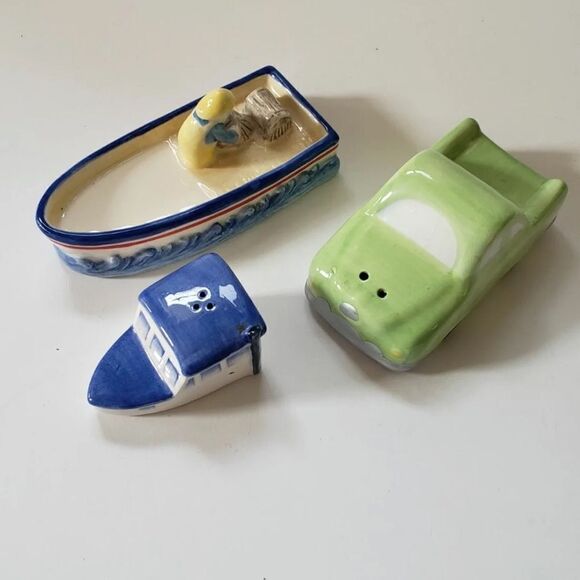 WLC Salt & Pepper Shakers - Picture 5 of 10